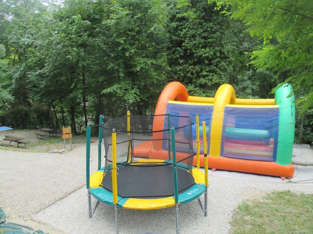 ホテル Les Acacias Vercheny エクステリア 写真